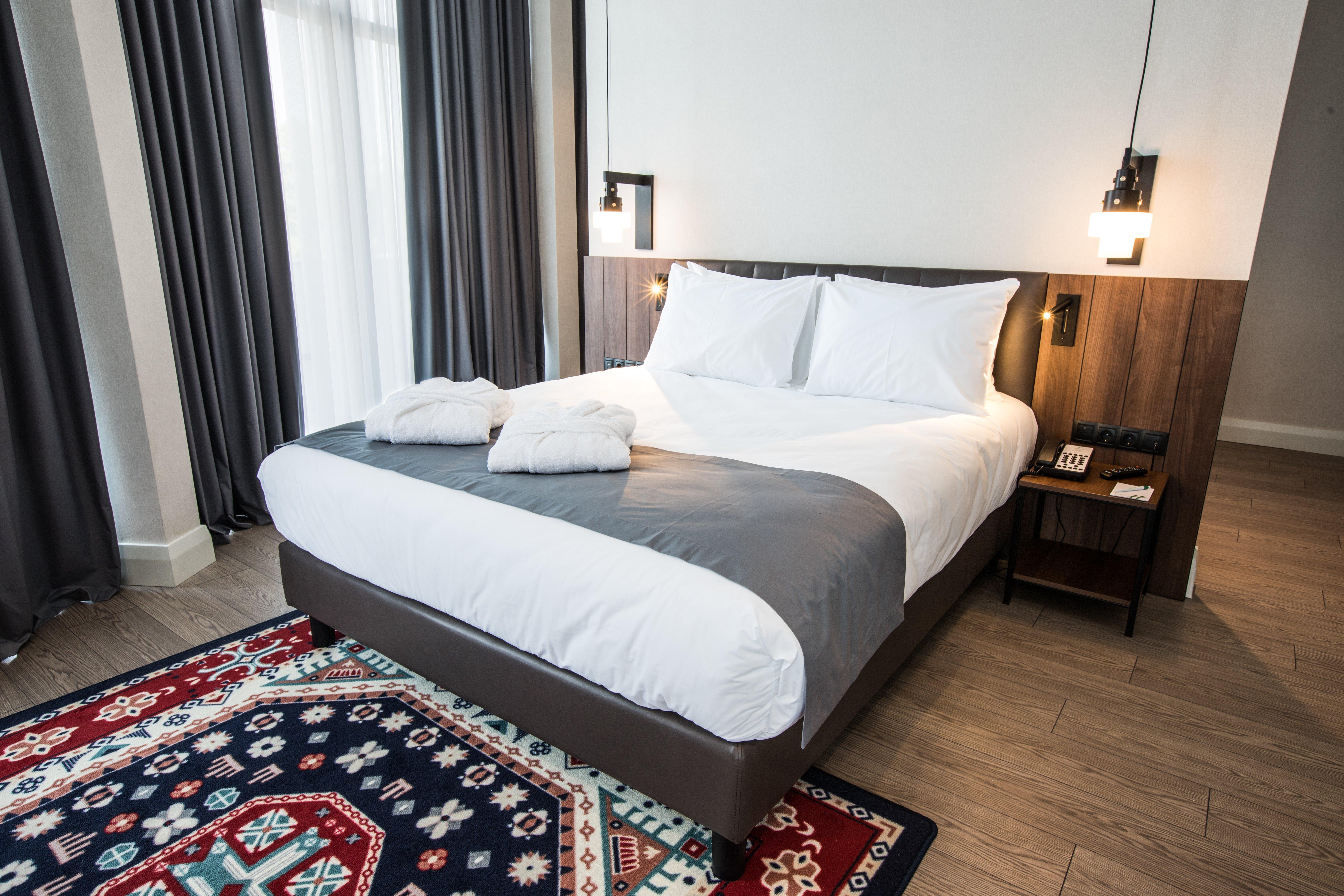 Holiday Inn Telavi By Ihg Ngoại thất bức ảnh