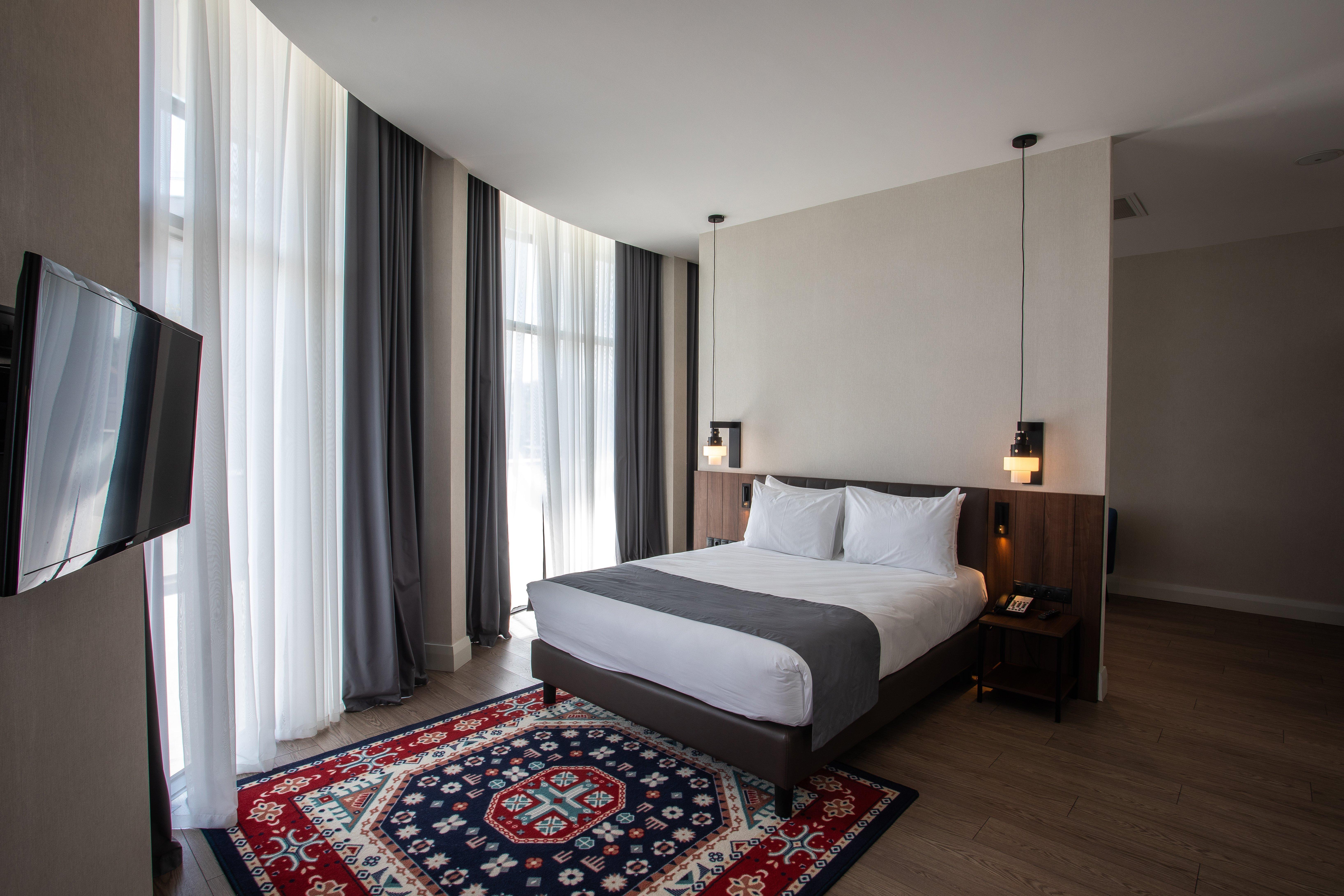 Holiday Inn Telavi By Ihg Ngoại thất bức ảnh