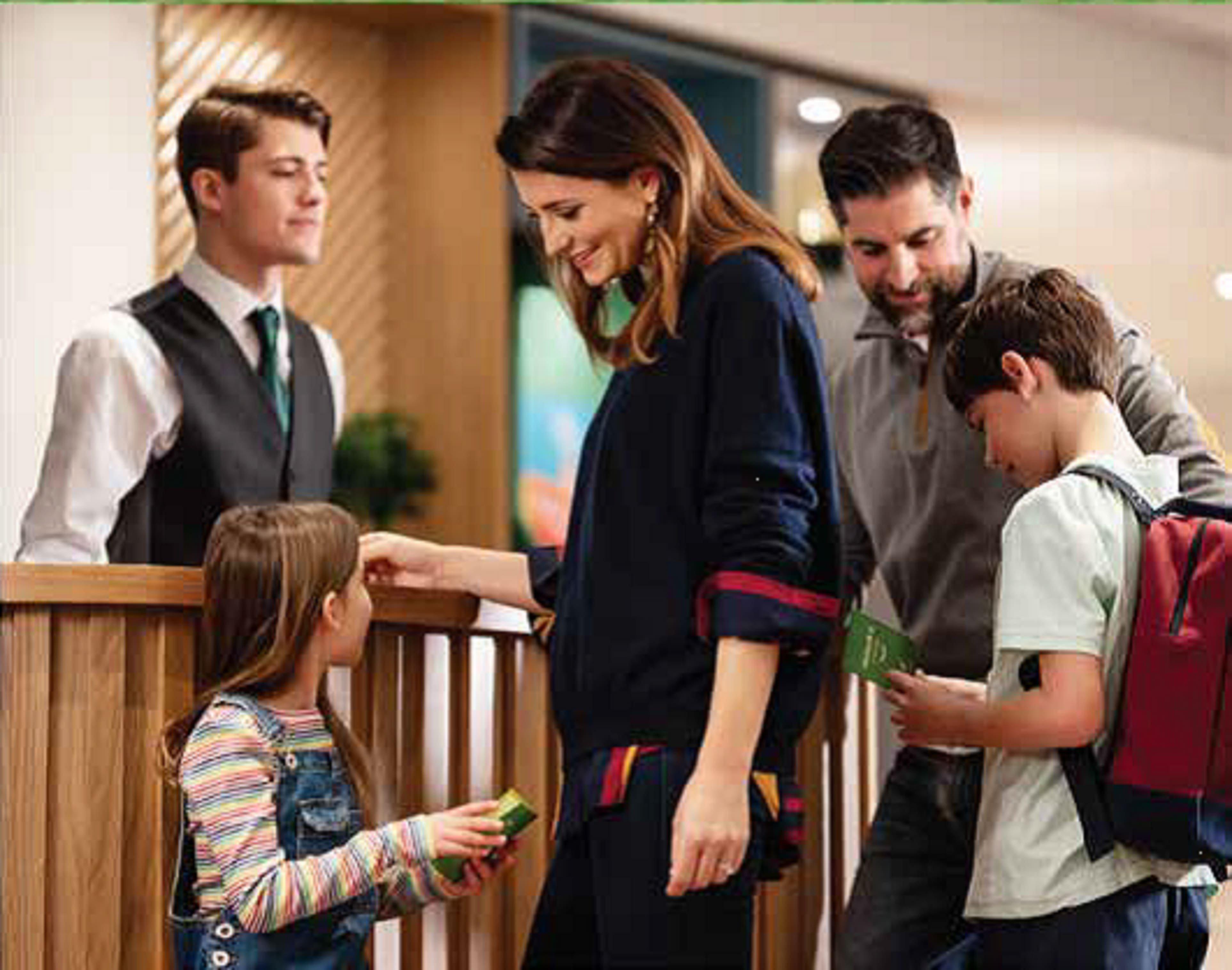 Holiday Inn Telavi By Ihg Ngoại thất bức ảnh