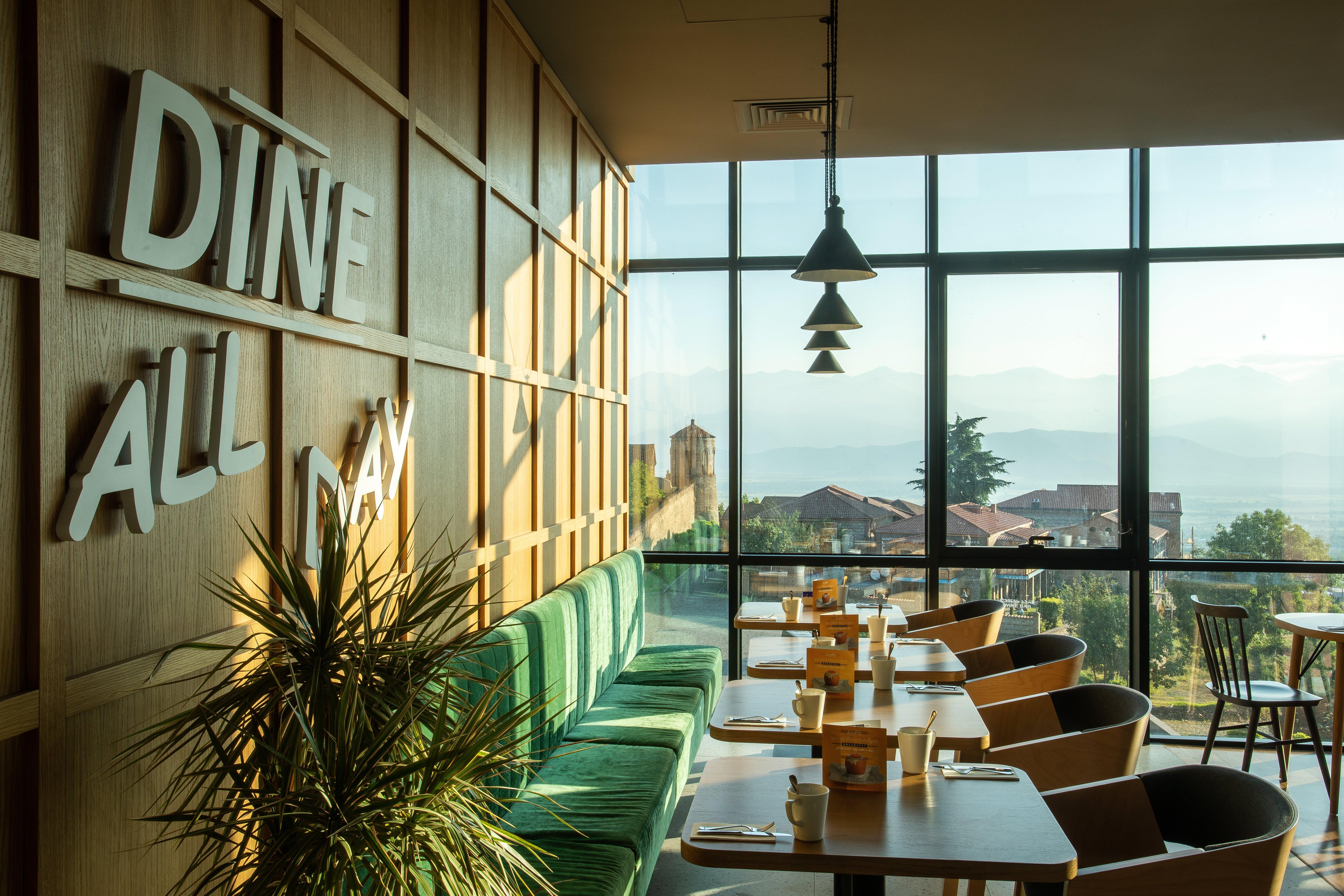 Holiday Inn Telavi By Ihg Ngoại thất bức ảnh