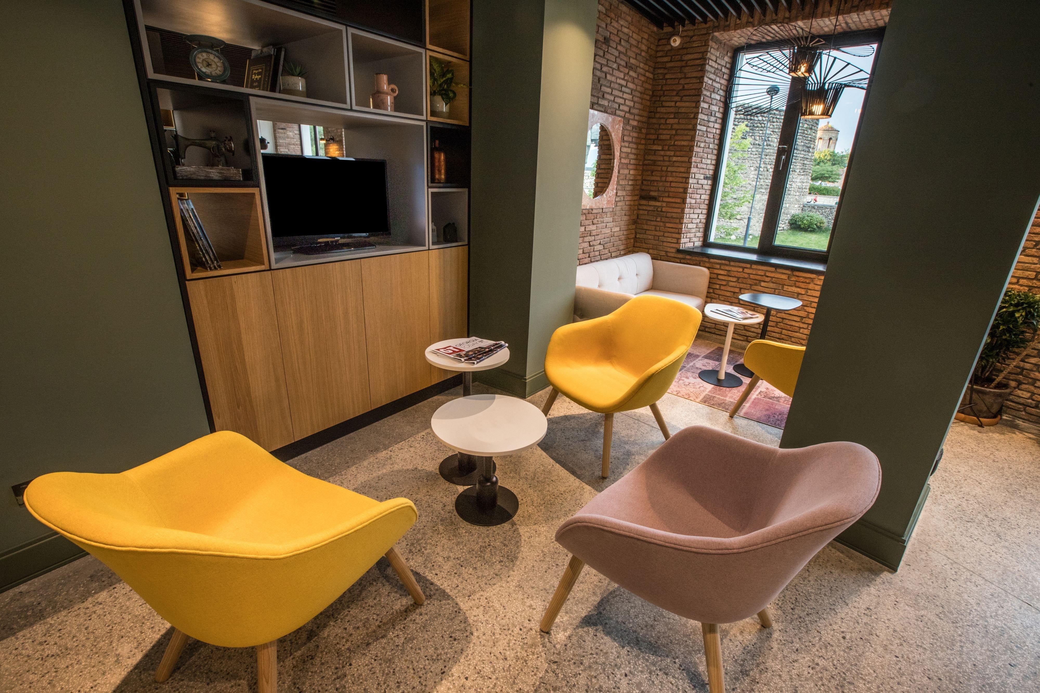 Holiday Inn Telavi By Ihg Ngoại thất bức ảnh
